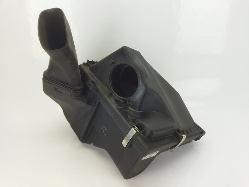 Recambio de filtro aire para bmw x1 (e84) sdrive 18 d referencia OEM IAM 13718512599  