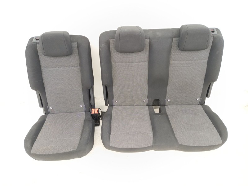 Recambio de asientos traseros para peugeot rifter 1.5 bluehdi 100 referencia OEM IAM 9826317980  