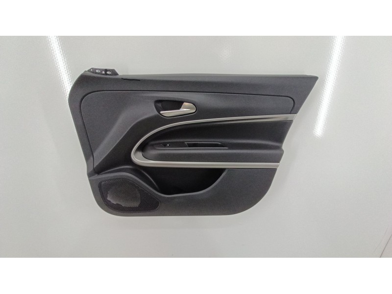 Recambio de guarnecido puerta delantera derecha para jeep avenger (j2) electric referencia OEM IAM 735795642  