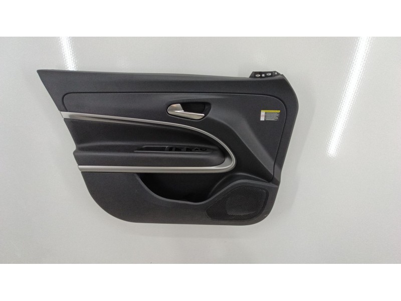 Recambio de guarnecido puerta delantera izquierda para jeep avenger (j2) electric referencia OEM IAM 735795642  