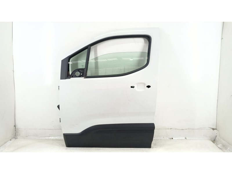 Recambio de puerta delantera izquierda para peugeot rifter 1.5 bluehdi 100 referencia OEM IAM 9856199780  