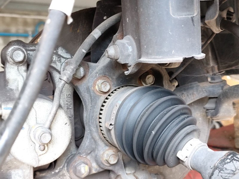 Recambio de mangueta delantera derecha para hyundai tucson (tl, tle) 1.6 gdi referencia OEM IAM 51716D7000  