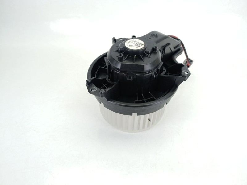 Recambio de motor calefaccion para ford focus iv (hn) 1.0 ecoboost mhev referencia OEM IAM 2587601  