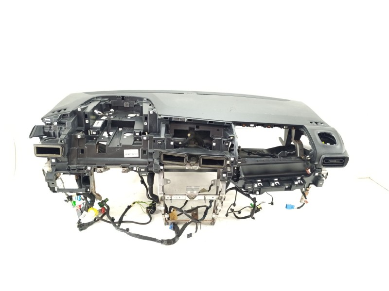 Recambio de salpicadero para peugeot rifter 1.5 bluehdi 100 referencia OEM IAM 16841899ZD  