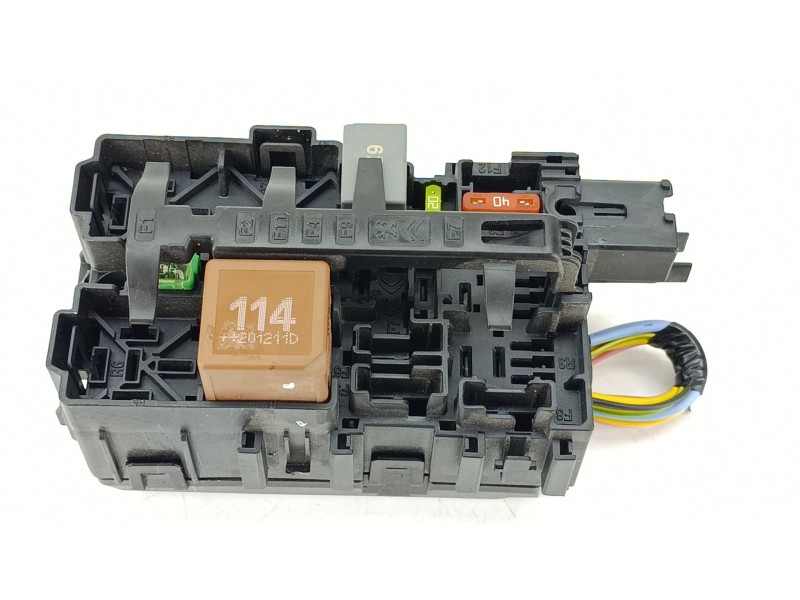 Recambio de caja reles / fusibles para peugeot rifter 1.5 bluehdi 100 referencia OEM IAM 9812661980  