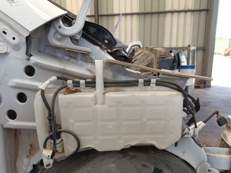 Recambio de deposito limpia para peugeot rifter 1.5 bluehdi 100 referencia OEM IAM 9820669080  