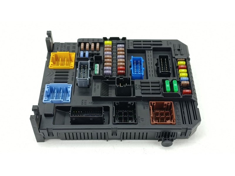Recambio de caja reles / fusibles para peugeot rifter 1.5 bluehdi 100 referencia OEM IAM 9830707680  