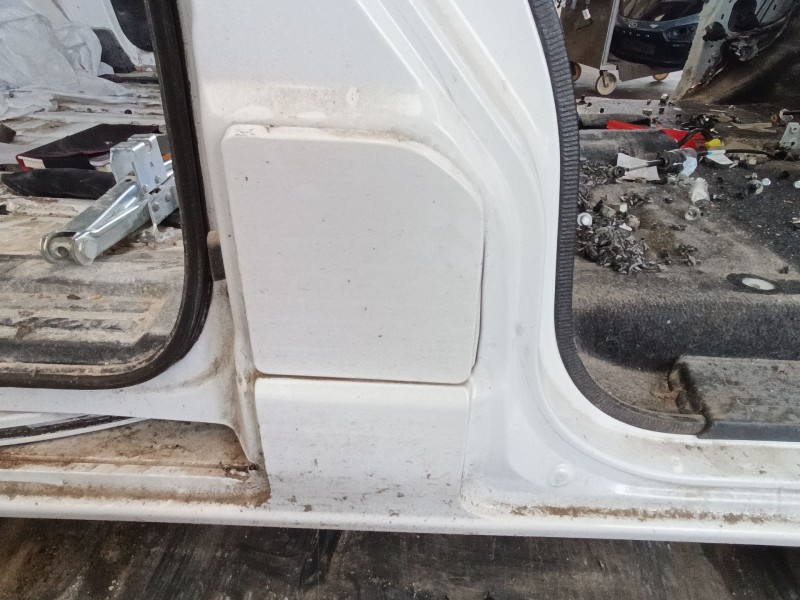 Recambio de moldura para nissan nv200 furgoneta e-nv (me0n) referencia OEM IAM   