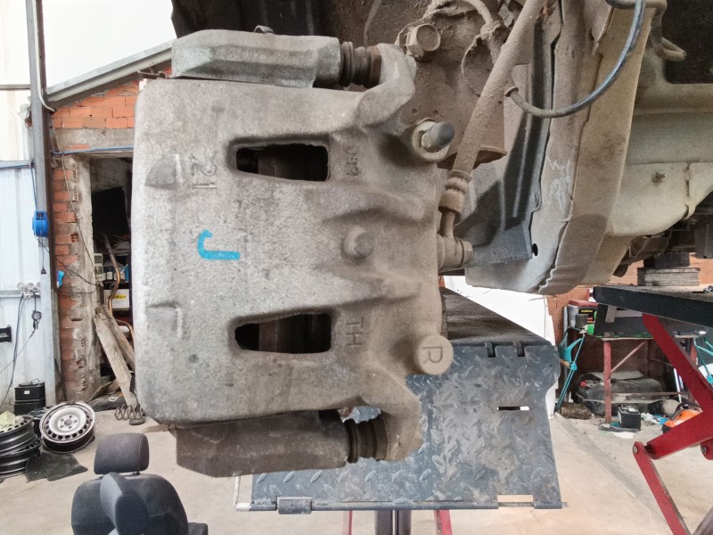 Recambio de pinza freno delantera derecha para nissan nv200 furgoneta e-nv (me0n) referencia OEM IAM 410011VA0B  