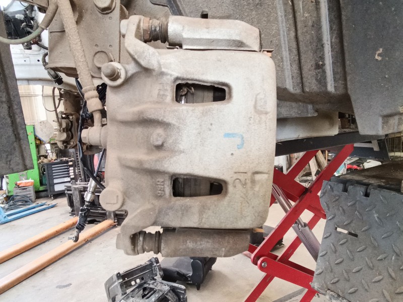 Recambio de pinza freno delantera izquierda para nissan nv200 furgoneta e-nv (me0n) referencia OEM IAM 410111VA0B  