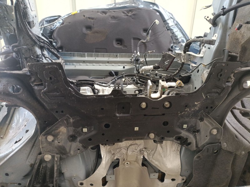 Recambio de puente delantero para ford focus iv (hn) 1.0 ecoboost mhev referencia OEM IAM 2781508  
