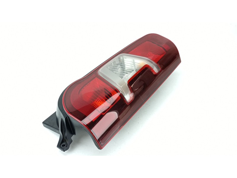 Recambio de piloto trasero derecho para peugeot rifter 1.5 bluehdi 100 referencia OEM IAM 9820554880  