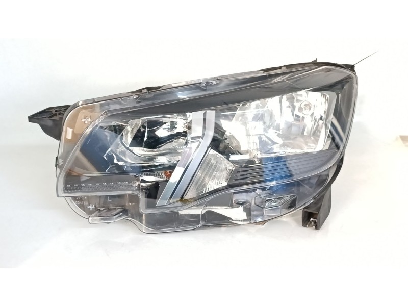 Recambio de faro izquierdo para peugeot rifter 1.5 bluehdi 100 referencia OEM IAM 9816826980  