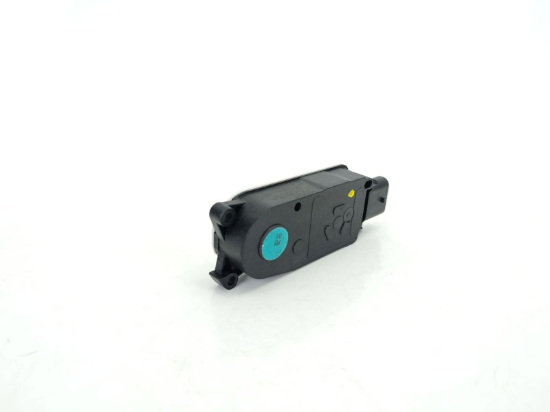 Recambio de motor apertura trampilla para jeep avenger (j2) electric referencia OEM IAM 5877RR1001  
