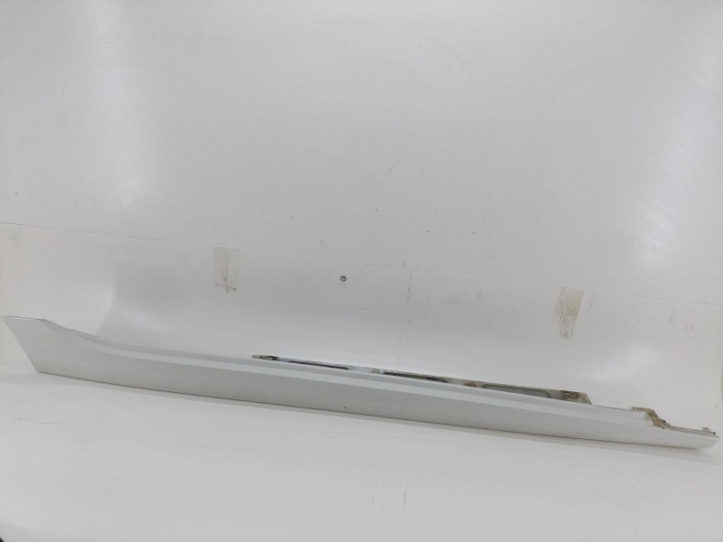 Recambio de faldon lateral para bmw 2 active tourer (u06) 218d referencia OEM IAM 808532416  