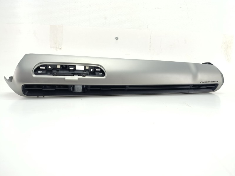 Recambio de moldura para jeep avenger (j2) electric referencia OEM IAM 7357961500  