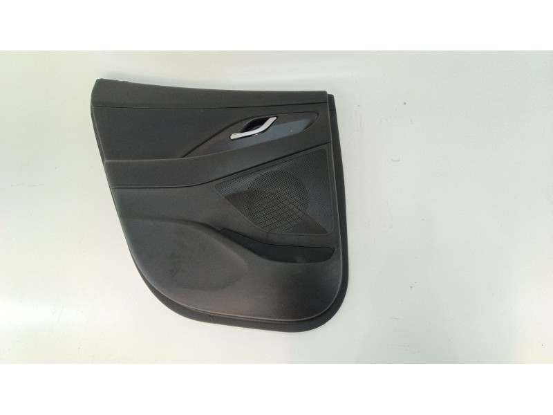 Recambio de guarnecido puerta trasera izquierda para hyundai i30 (pde, pd, pden) 1.5 referencia OEM IAM 83312G4010  