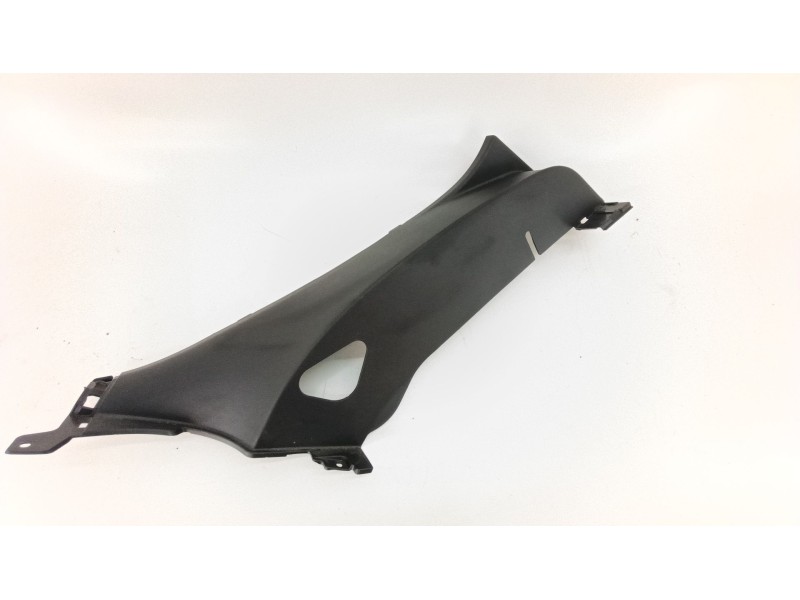 Recambio de moldura para hyundai i30 (pde, pd, pden) 1.5 referencia OEM IAM 85895G4010TRY  