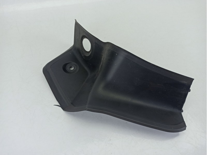 Recambio de embellecedor para bmw x1 (f48) sdrive 18 d referencia OEM IAM 7350721  
