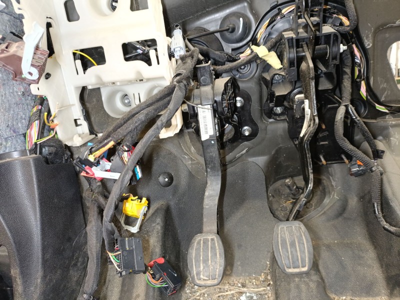 Recambio de pedal embrague para citroën berlingo furgoneta/monovolumen (k9) 1.6 bluehdi 75 referencia OEM IAM 9823113380  
