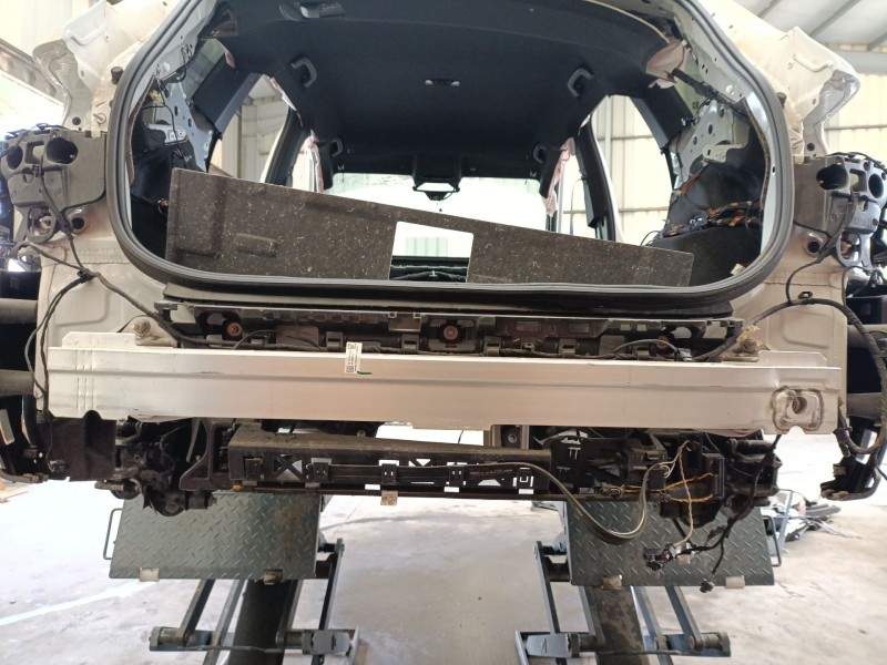Recambio de refuerzo paragolpes trasero para bmw 2 active tourer (u06) 218d referencia OEM IAM 51128739122  