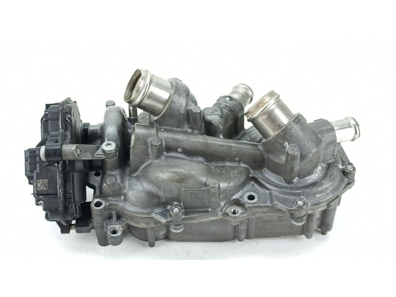 Recambio de bomba agua para audi a1 sportback (gba) 30 tfsi referencia OEM IAM 5E121117K  