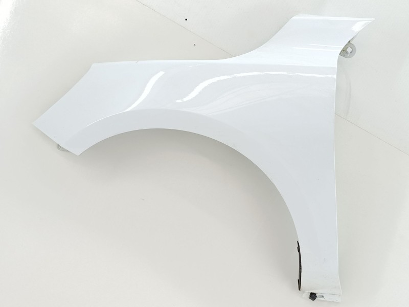 Recambio de aleta delantera izquierda para ford focus iv (hn) 1.5 ecoblue referencia OEM IAM 2621784  