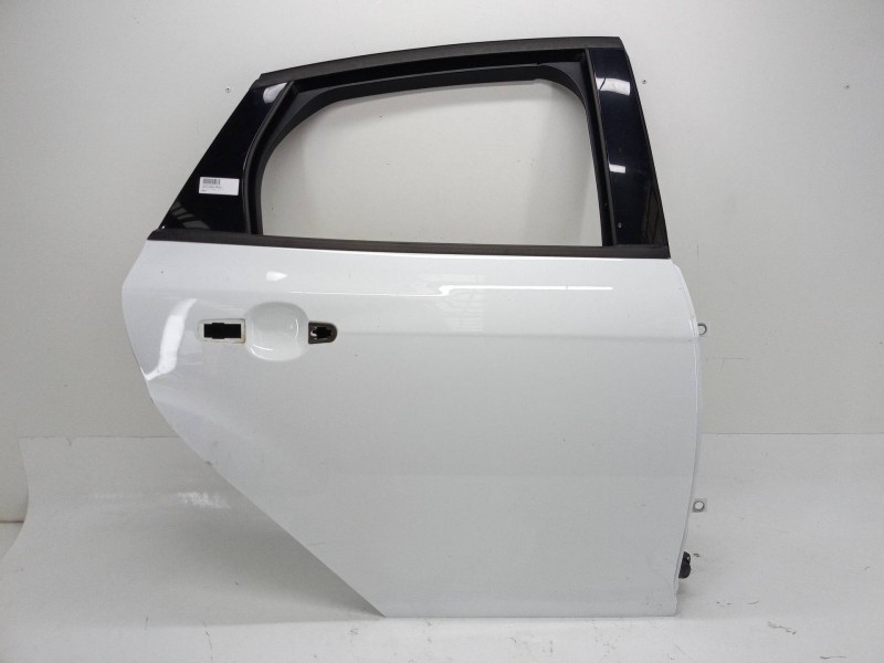 Recambio de puerta trasera derecha para ford focus iii 1.5 tdci referencia OEM IAM PBM51A24630BF  