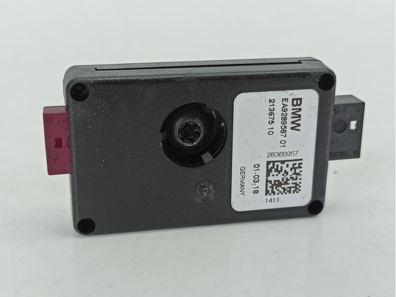 Recambio de antena para bmw x1 (f48) sdrive 18 d referencia OEM IAM EA928958701  