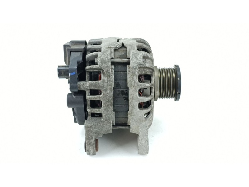 Recambio de alternador para renault clio iv (bh_) 0.9 tce 90 referencia OEM IAM 231006007R  