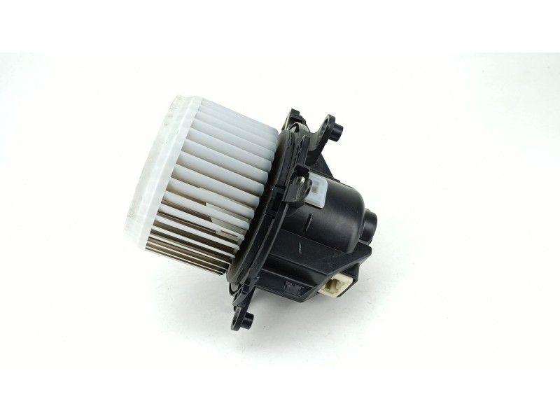 Recambio de motor calefaccion para peugeot rifter 1.5 bluehdi 130 referencia OEM IAM 5P1330100  