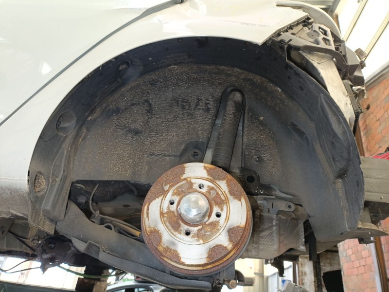 Recambio de paso rueda trasero izquierdo para renault clio iv (bh_) 0.9 tce 90 referencia OEM IAM   