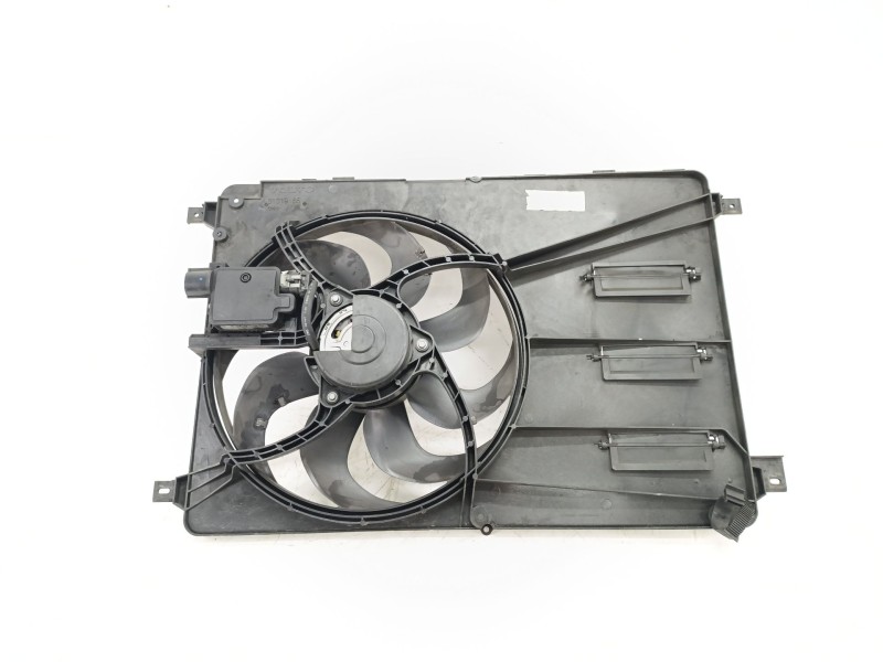Recambio de electroventilador para volvo v40 hatchback (525) d2 referencia OEM IAM 31319165  