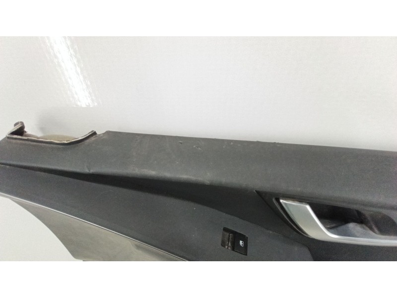 Recambio de guarnecido puerta delantera derecha para kia niro ii (sg2) ev referencia OEM IAM 82302AO100TM9  