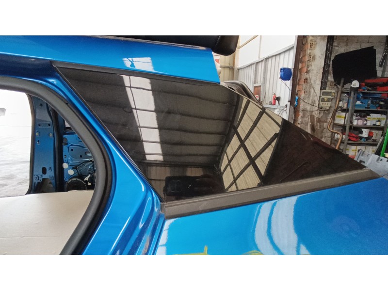 Recambio de moldura para peugeot 2008 ii (ud_, us_, uy_, uj_, ur_, uc_) e-2008 referencia OEM IAM 98255925XY  