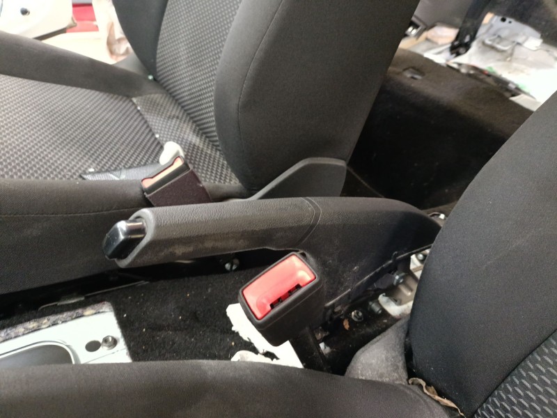 Recambio de palanca freno para volkswagen polo vi (aw1, bz1, ae1) 1.0 referencia OEM IAM 2Q0711303B  