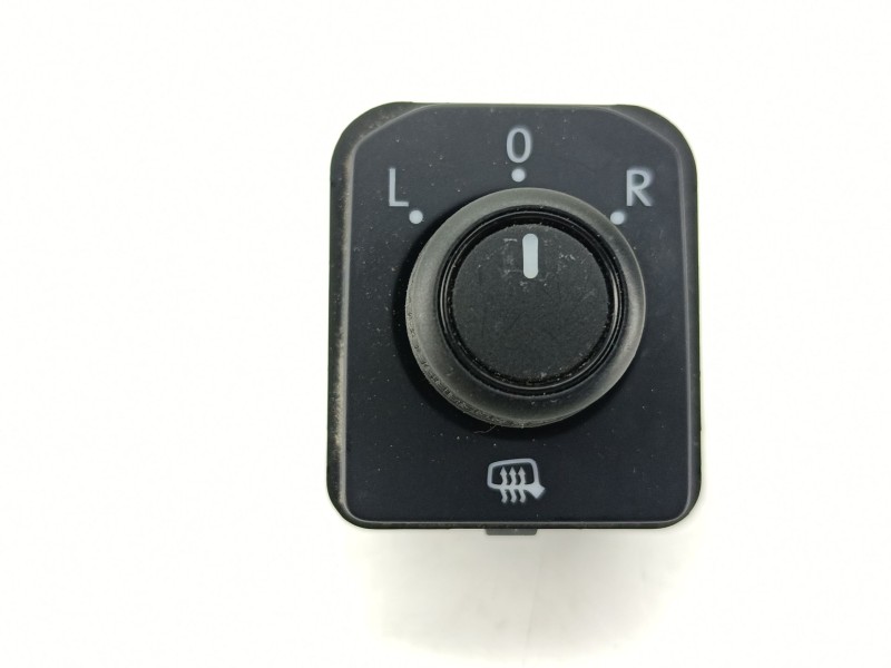 Recambio de mando retrovisor para volkswagen polo vi (aw1, bz1, ae1) 1.0 referencia OEM IAM 2G0959566A  