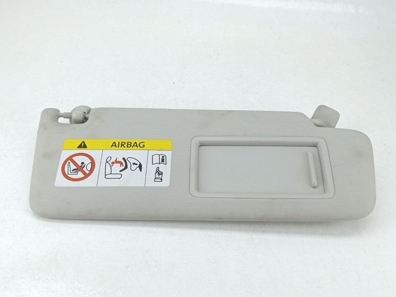 Recambio de parasol derecho para volkswagen polo vi (aw1, bz1, ae1) 1.0 referencia OEM IAM 5G0857552  