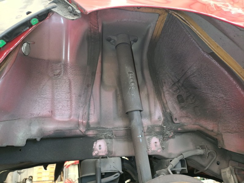 Recambio de amortiguador trasero derecho para volvo v40 hatchback (525) d2 referencia OEM IAM 31317960  