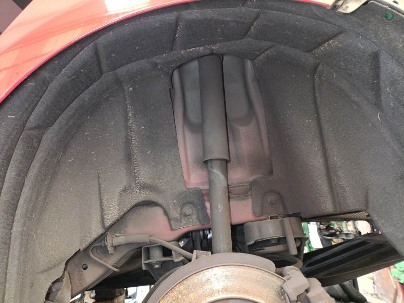 Recambio de amortiguador trasero izquierdo para volvo v40 hatchback (525) d2 referencia OEM IAM 31317960  
