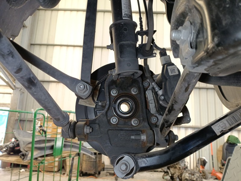 Recambio de mangueta trasera izquierda para jeep compass (mp, m6, mv, m7) 1.3 referencia OEM IAM 0000052130824  