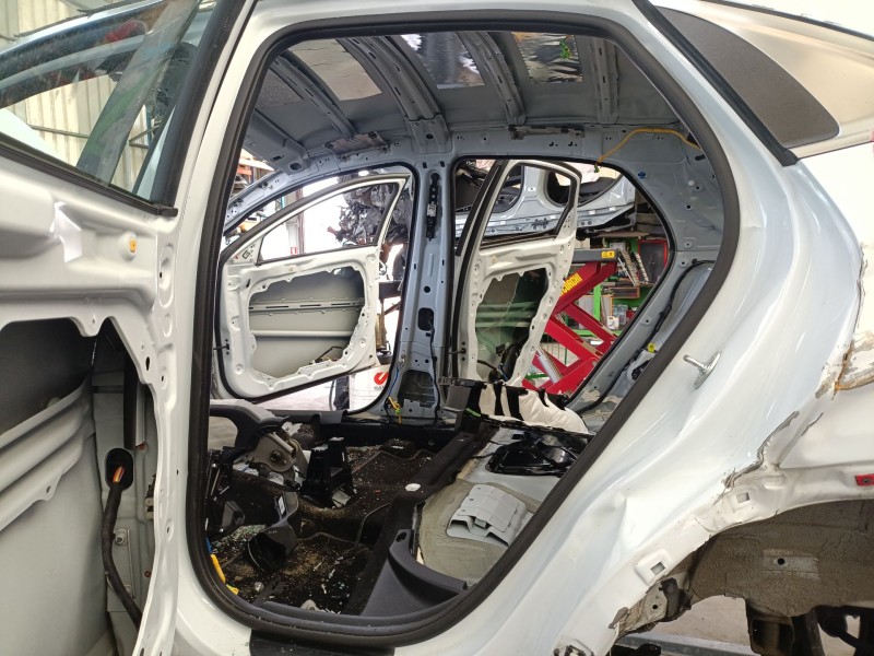 Recambio de gomas contorno puerta para kia xceed (cd) 1.0 t-gdi referencia OEM IAM   
