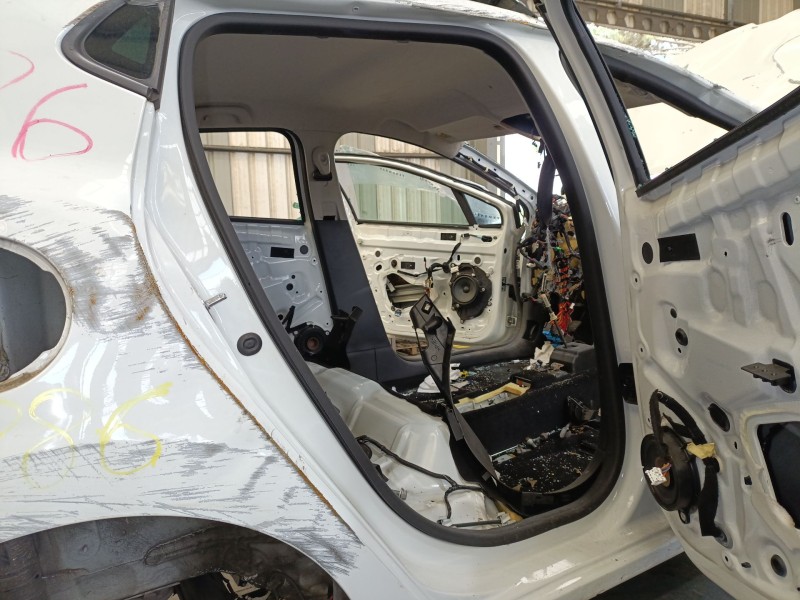 Recambio de gomas contorno puerta para renault clio iv (bh_) 0.9 tce 90 referencia OEM IAM   