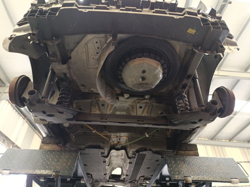 Recambio de puente trasero para renault clio iv (bh_) 0.9 tce 90 referencia OEM IAM 555016298R  