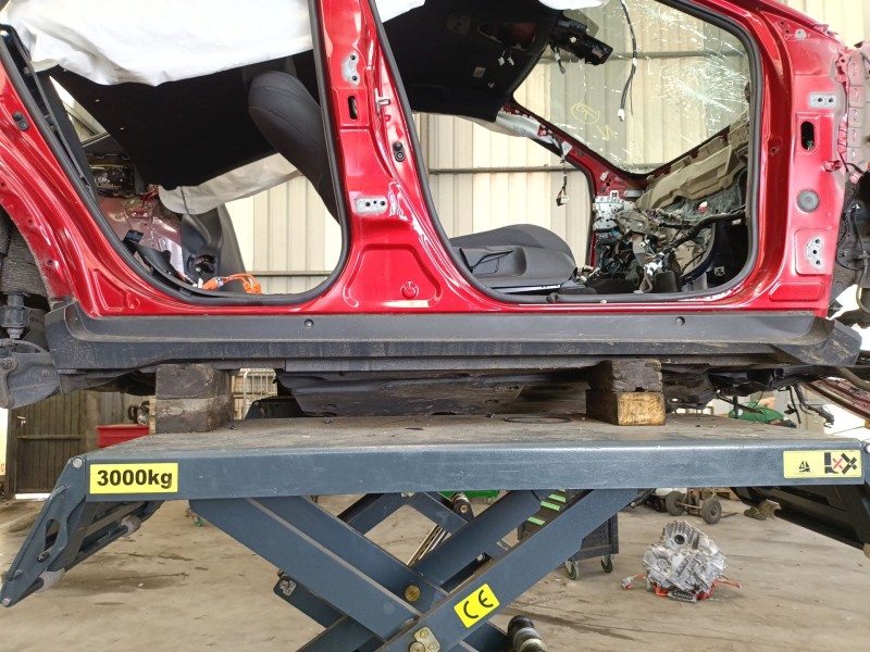 Recambio de faldon lateral para toyota c-hr (_x1_) 1.8 hybrid (zyx10_, zyx11_) referencia OEM IAM 75851F4010  