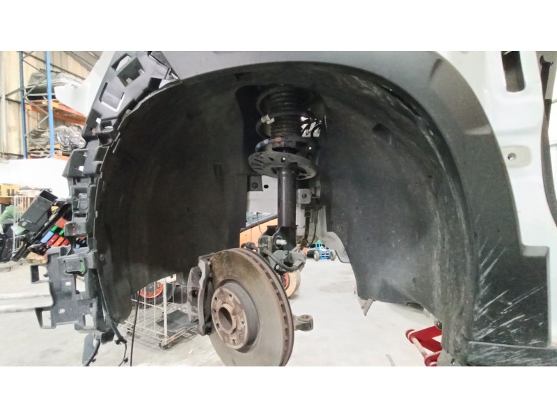Recambio de paso de rueda delantero izquierdo para peugeot rifter 1.5 bluehdi 130 referencia OEM IAM 9858961180  