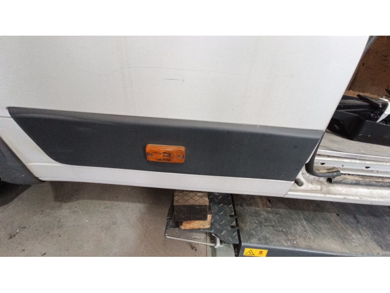 Recambio de moldura para fiat ducato caja/chasis (250_) 180 multijet 3,0 d referencia OEM IAM 735438349  