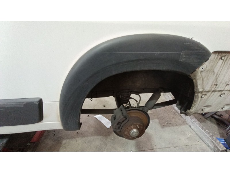 Recambio de moldura para fiat ducato caja/chasis (250_) 180 multijet 3,0 d referencia OEM IAM 735422802  