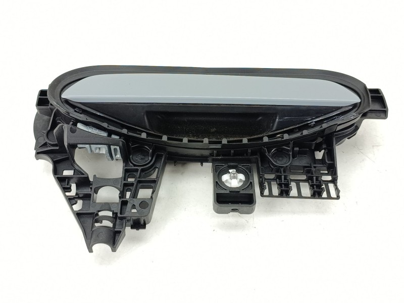 Recambio de maneta exterior trasera derecha para bmw x2 xdrive 20d referencia OEM IAM 5A68EF203  