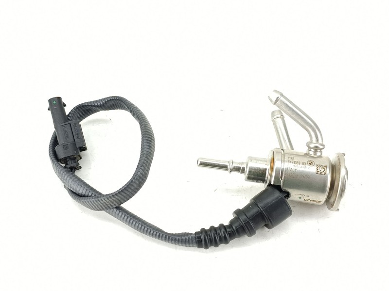 Recambio de inyector para bmw x2 xdrive 20d referencia OEM IAM 847135203  
